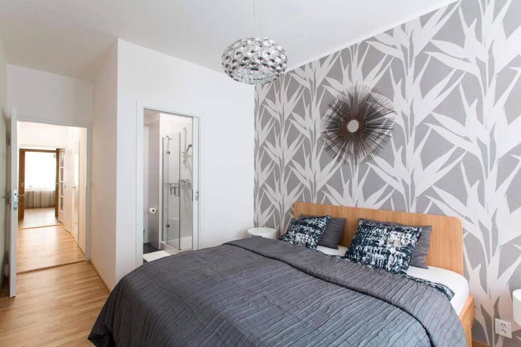 Friendly Private Room In The Sharing Flat Prague Luaran gambar